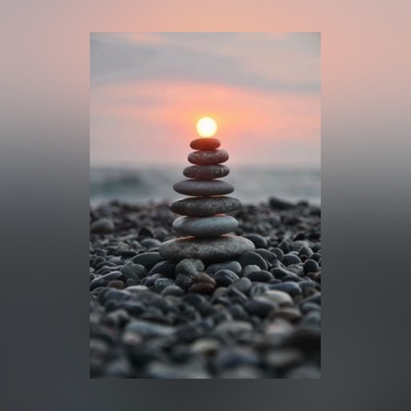 🌟Meet your Posher, Nicole🌟 - Picture 7 of 8